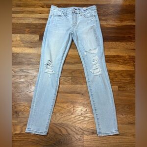 AMERICAN EAGLE distressed low rise jeggings